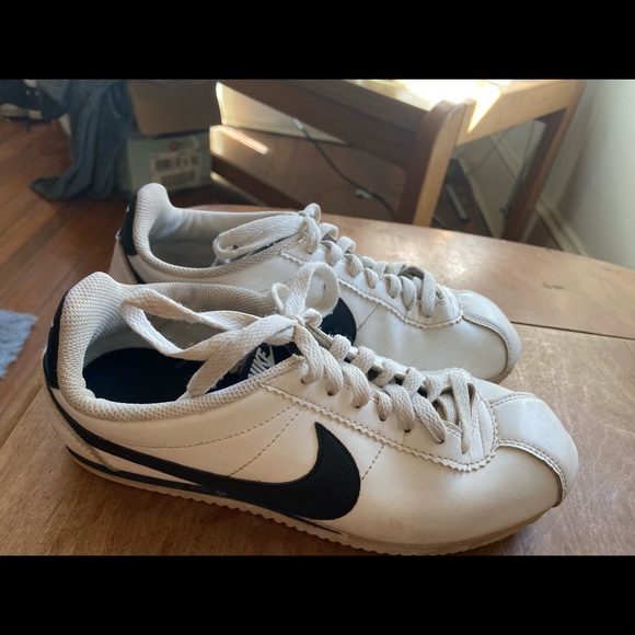 nike cortez poshmark